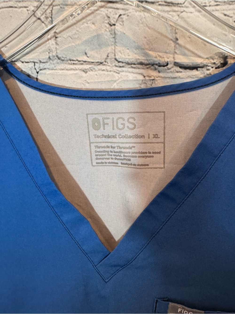 FIGs Blue Gradient Scrub Set - Picture 2 of 7